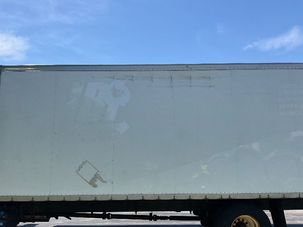 Medium Duty Box Truck-Light and Medium Duty Trucks-International-2020-MV607-De Pere-WI-308,847\n\t\tmiles-$ 26,750 - Image 22