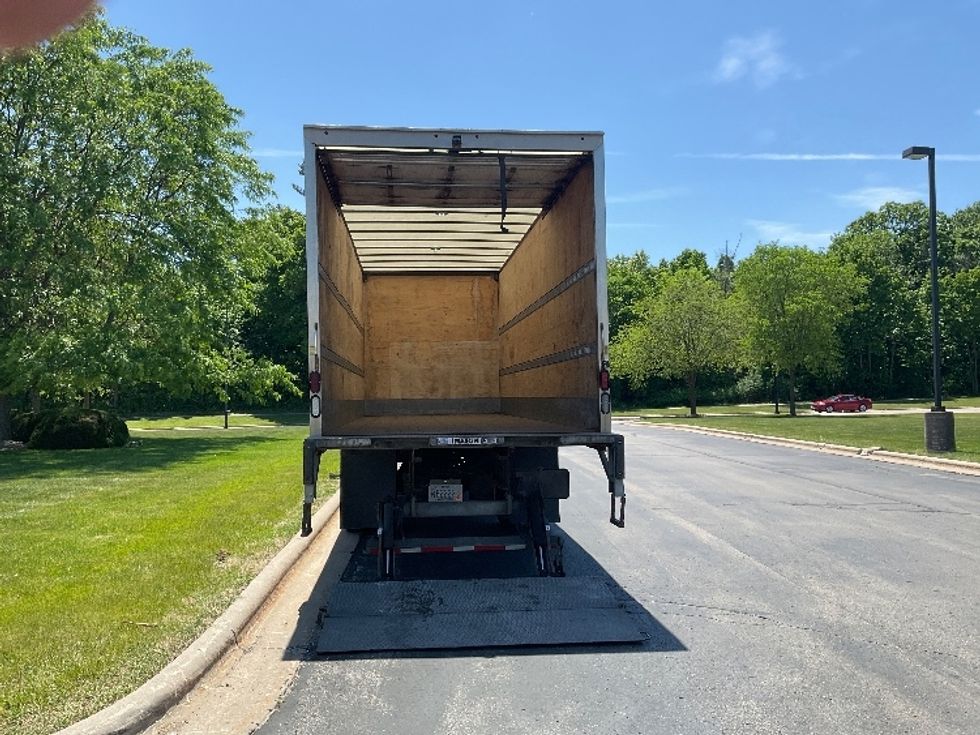 Medium Duty Box Truck-Light and Medium Duty Trucks-International-2020-MV607-De Pere-WI-308,847\n\t\tmiles-$ 26,750 - Image 6