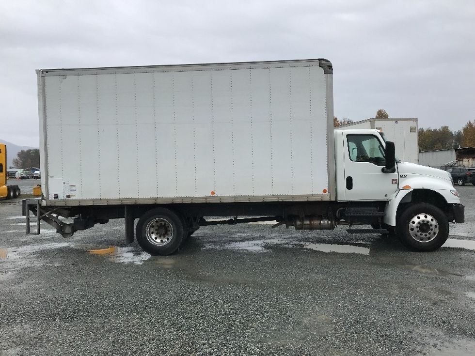 Medium Duty Box Truck-Light and Medium Duty Trucks-International-2020-MV607-Delta-BC-171,311\n\t\tkm-$ 69,500 - Image 15