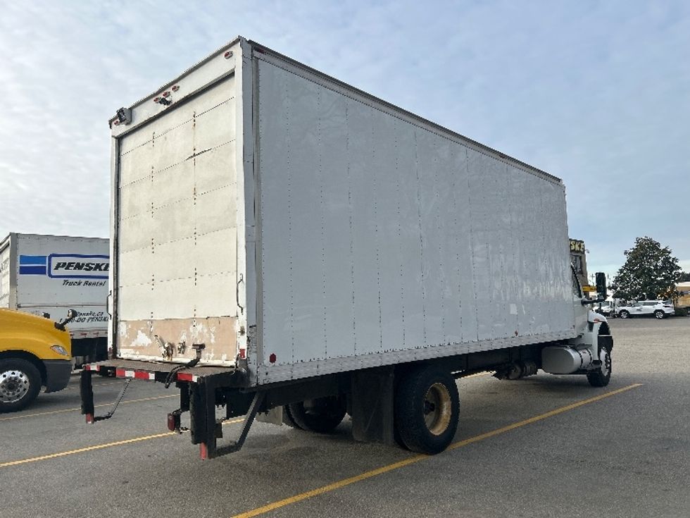 Medium Duty Box Truck-Light and Medium Duty Trucks-International-2020-MV607-Delta-BC-241,768\n\t\tkm-$ 61,500 - Image 12