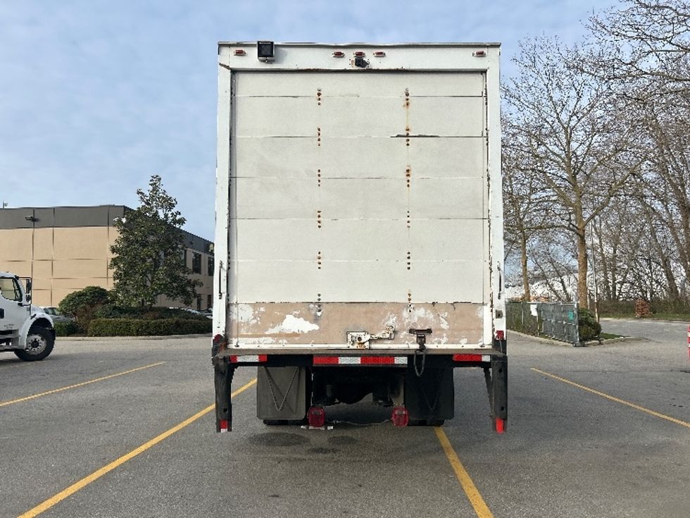 Medium Duty Box Truck-Light and Medium Duty Trucks-International-2020-MV607-Delta-BC-241,768\n\t\tkm-$ 61,500 - Image 7