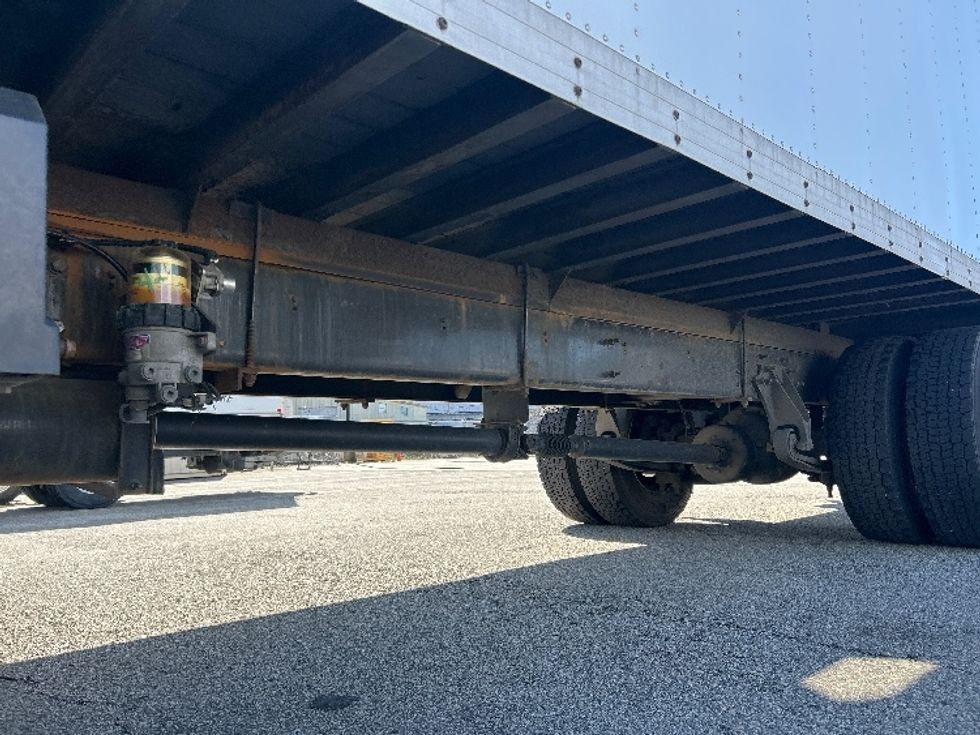 Medium Duty Box Truck-Light and Medium Duty Trucks-International-2020-MV607-Delta-BC-253,088\n\t\tkm-$ 60,000 - Image 5