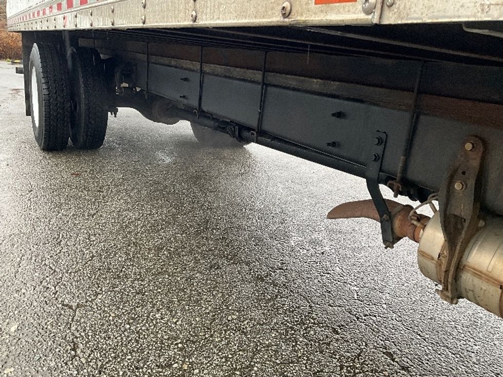 Medium Duty Box Truck-Light and Medium Duty Trucks-International-2020-MV607-Delta-BC-73,911\n\t\tkm-$ 78,750 - Image 13