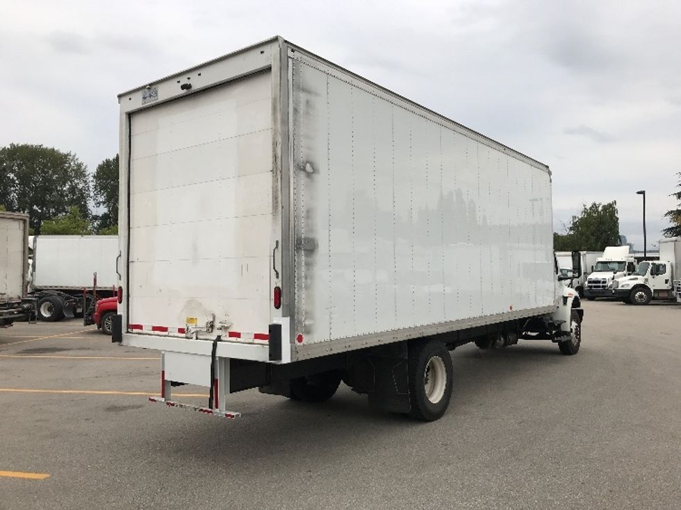 Medium Duty Box Truck-Light and Medium Duty Trucks-International-2020-MV607-Delta-BC-84,999\n\t\tkm-$ 79,750 - Image 12