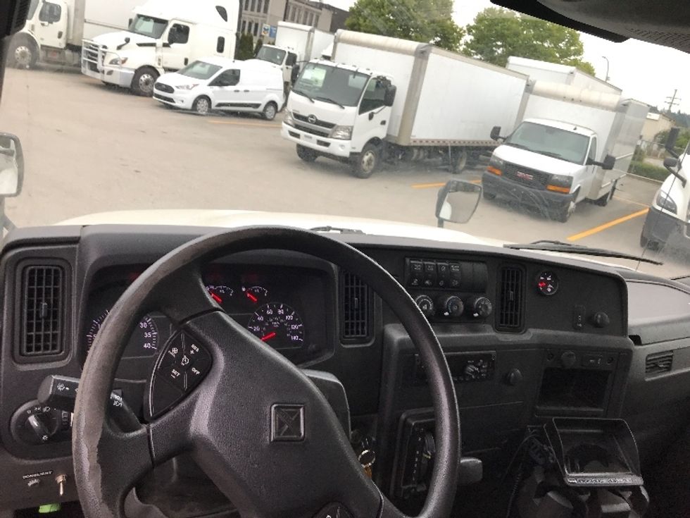 Medium Duty Box Truck-Light and Medium Duty Trucks-International-2020-MV607-Delta-BC-84,999\n\t\tkm-$ 79,750 - Image 16