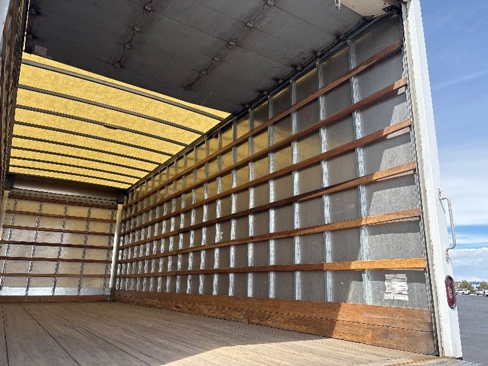 Medium Duty Box Truck-Light and Medium Duty Trucks-International-2020-MV607-Denver-CO-155,347\n\t\tmiles-$ 47,000 - Image 11