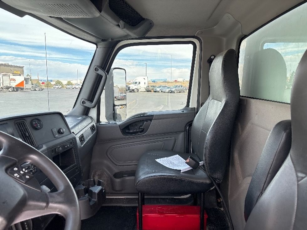 Medium Duty Box Truck-Light and Medium Duty Trucks-International-2020-MV607-Denver-CO-155,347\n\t\tmiles-$ 47,000 - Image 18