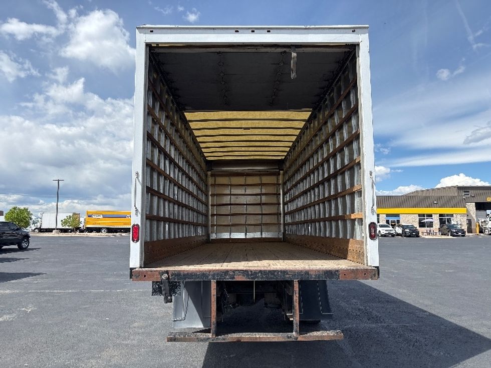 Medium Duty Box Truck-Light and Medium Duty Trucks-International-2020-MV607-Denver-CO-155,347\n\t\tmiles-$ 47,000 - Image 8