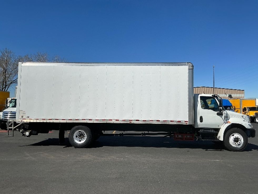 Medium Duty Box Truck-Light and Medium Duty Trucks-International-2020-MV607-Denver-CO-181,773\n\t\tmiles-$ 50,250 - Image 15