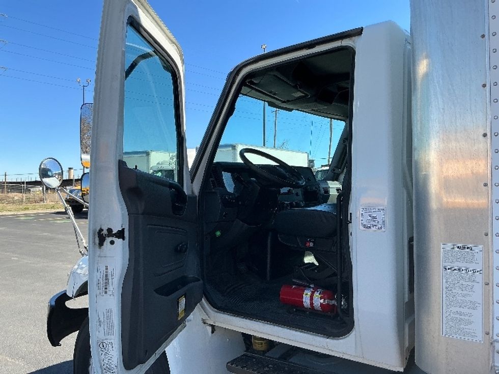 Medium Duty Box Truck-Light and Medium Duty Trucks-International-2020-MV607-Denver-CO-181,773\n\t\tmiles-$ 50,250 - Image 16