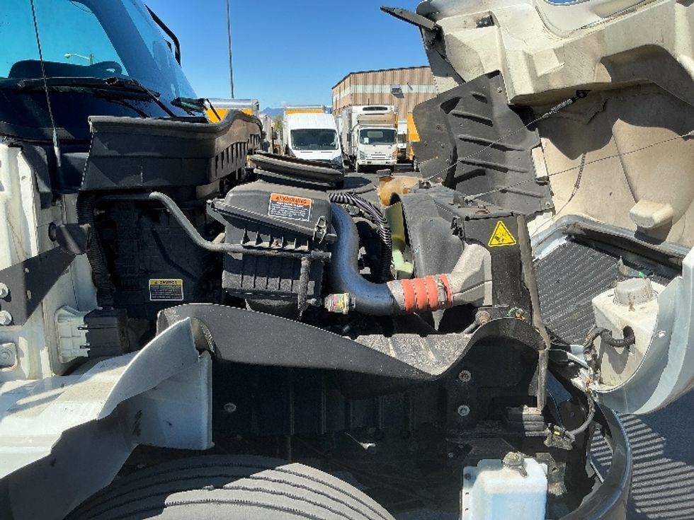 Medium Duty Box Truck-Light and Medium Duty Trucks-International-2020-MV607-Denver-CO-181,773\n\t\tmiles-$ 50,250 - Image 23