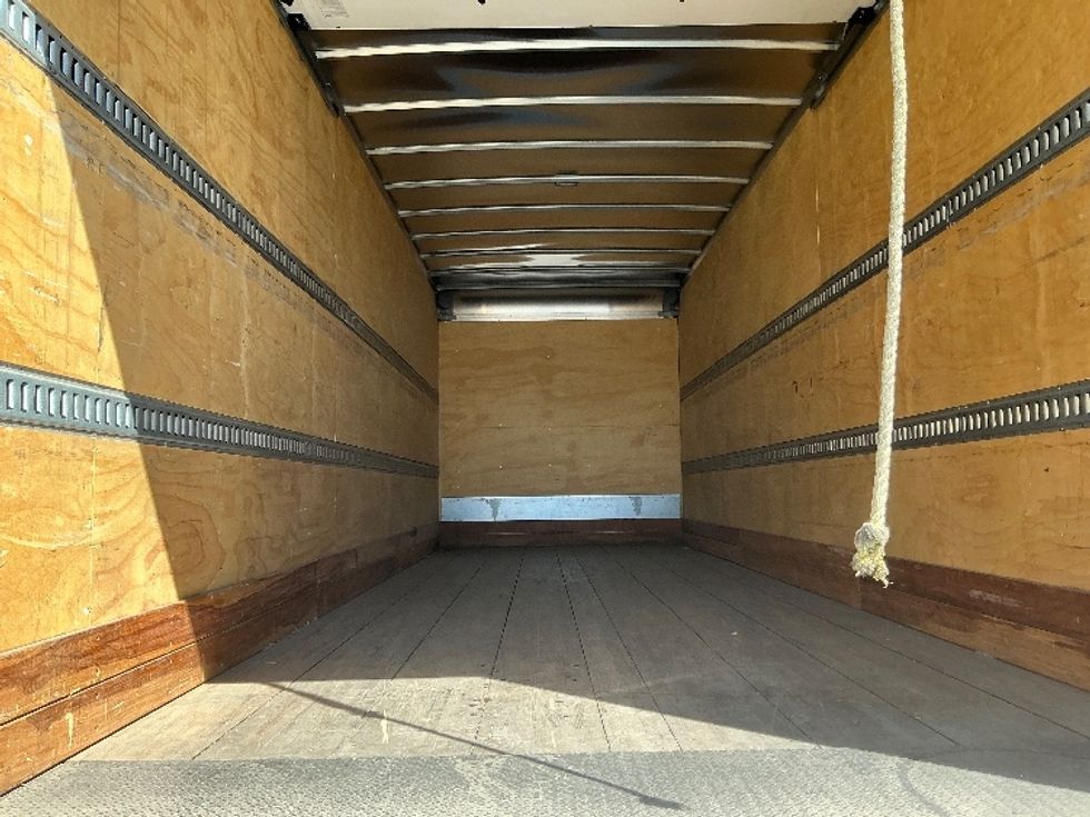 Medium Duty Box Truck-Light and Medium Duty Trucks-International-2020-MV607-Denver-CO-181,773\n\t\tmiles-$ 50,250 - Image 8