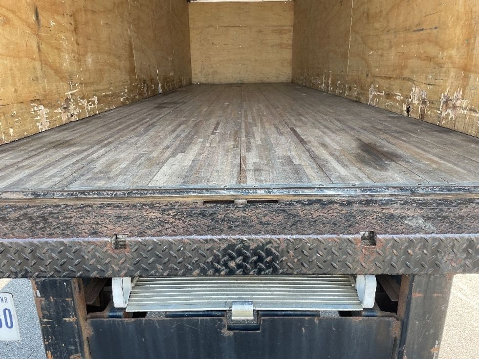 Medium Duty Box Truck-Light and Medium Duty Trucks-International-2020-MV607-Denver-CO-84,864\n\t\tmiles-$ 57,250 - Image 10