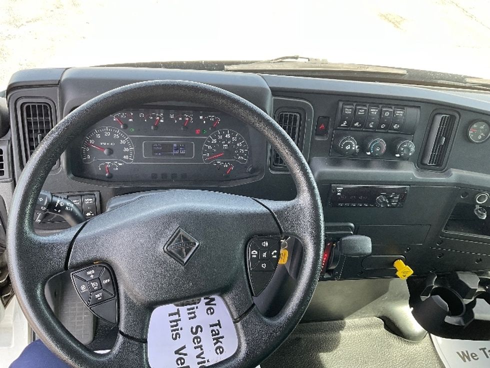Medium Duty Box Truck-Light and Medium Duty Trucks-International-2020-MV607-Denver-CO-84,864\n\t\tmiles-$ 57,250 - Image 16