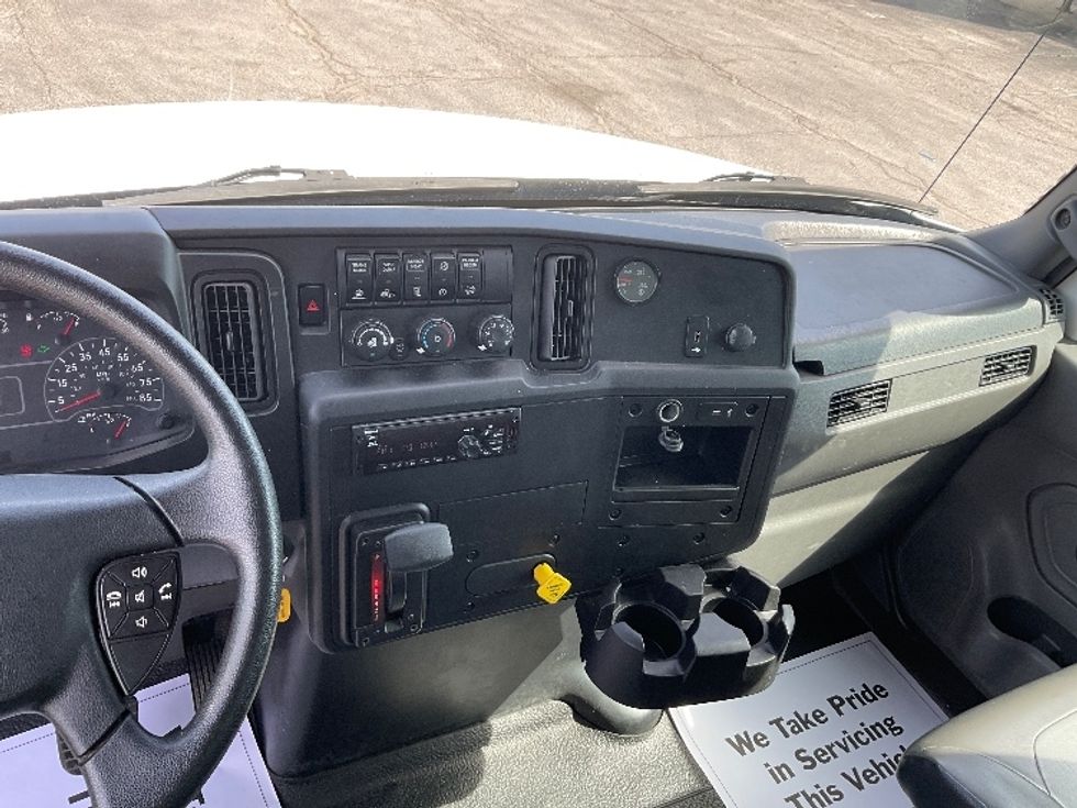 Medium Duty Box Truck-Light and Medium Duty Trucks-International-2020-MV607-Denver-CO-84,864\n\t\tmiles-$ 57,250 - Image 17