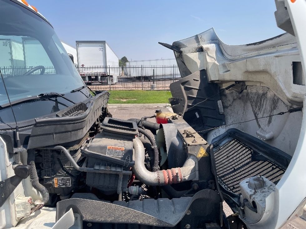 Medium Duty Box Truck-Light and Medium Duty Trucks-International-2020-MV607-Denver-CO-84,864\n\t\tmiles-$ 57,250 - Image 23