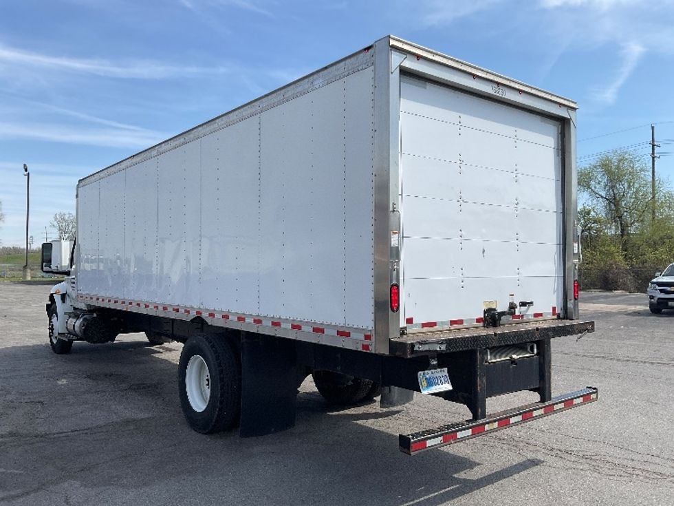 Medium Duty Box Truck-Light and Medium Duty Trucks-International-2020-MV607-Denver-CO-84,864\n\t\tmiles-$ 57,250 - Image 6