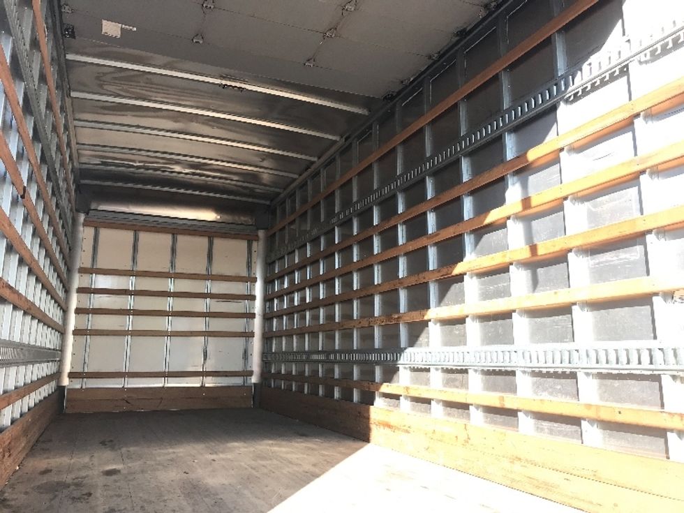 Medium Duty Box Truck-Light and Medium Duty Trucks-International-2020-MV607-Des Moines-IA-106,275\n\t\tmiles-$ 44,750 - Image 12