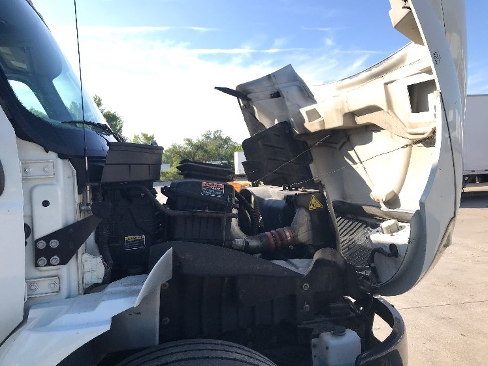 Medium Duty Box Truck-Light and Medium Duty Trucks-International-2020-MV607-Des Moines-IA-106,275\n\t\tmiles-$ 44,750 - Image 23