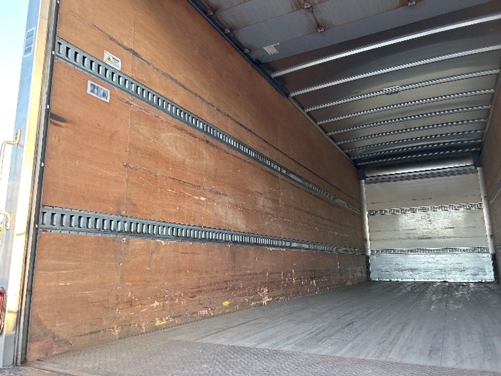 Medium Duty Box Truck-Light and Medium Duty Trucks-International-2020-MV607-Des Moines-IA-356,189\n\t\tmiles-$ 21,750 - Image 11