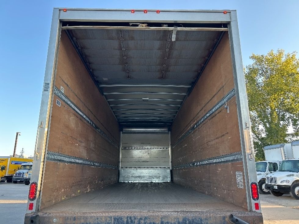 Medium Duty Box Truck-Light and Medium Duty Trucks-International-2020-MV607-Des Moines-IA-356,189\n\t\tmiles-$ 21,750 - Image 9