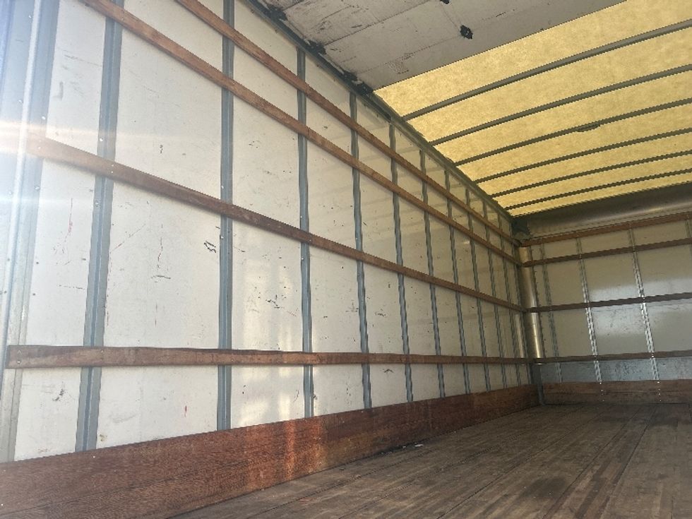 Medium Duty Box Truck-Light and Medium Duty Trucks-International-2020-MV607-Duluth-GA-190,366\n\t\tmiles-$ 27,250 - Image 10