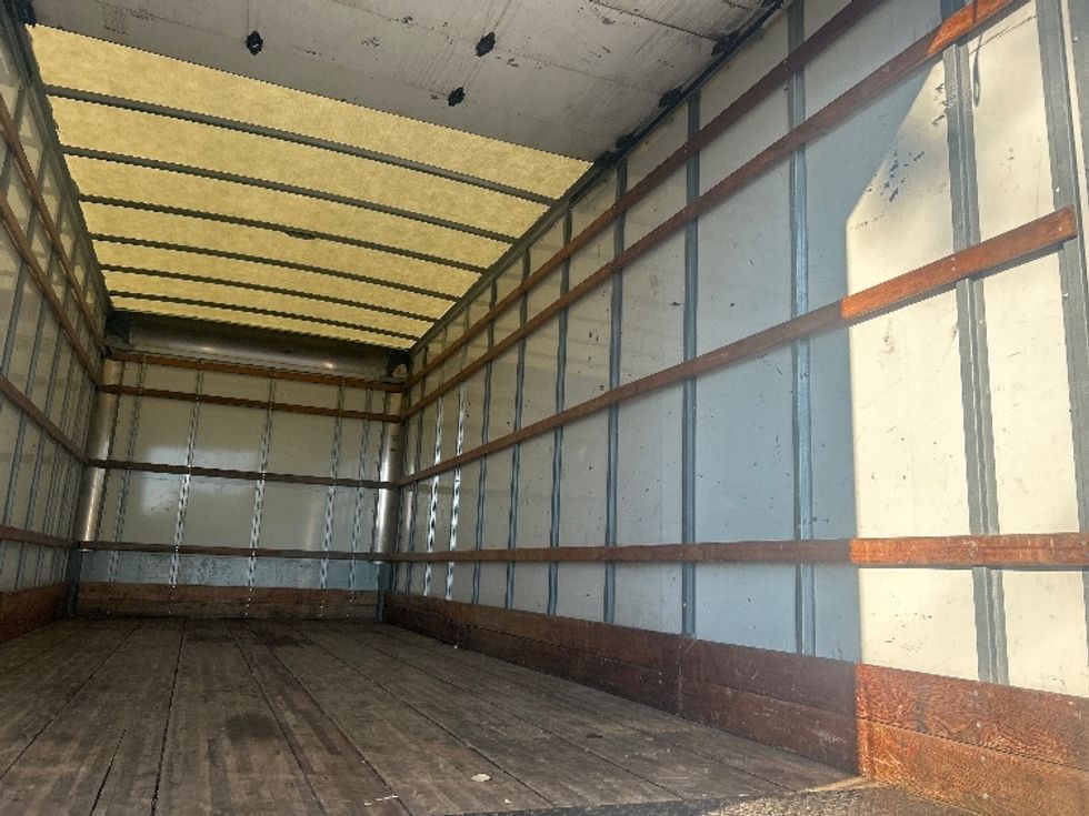 Medium Duty Box Truck-Light and Medium Duty Trucks-International-2020-MV607-Duluth-GA-190,366\n\t\tmiles-$ 27,250 - Image 11