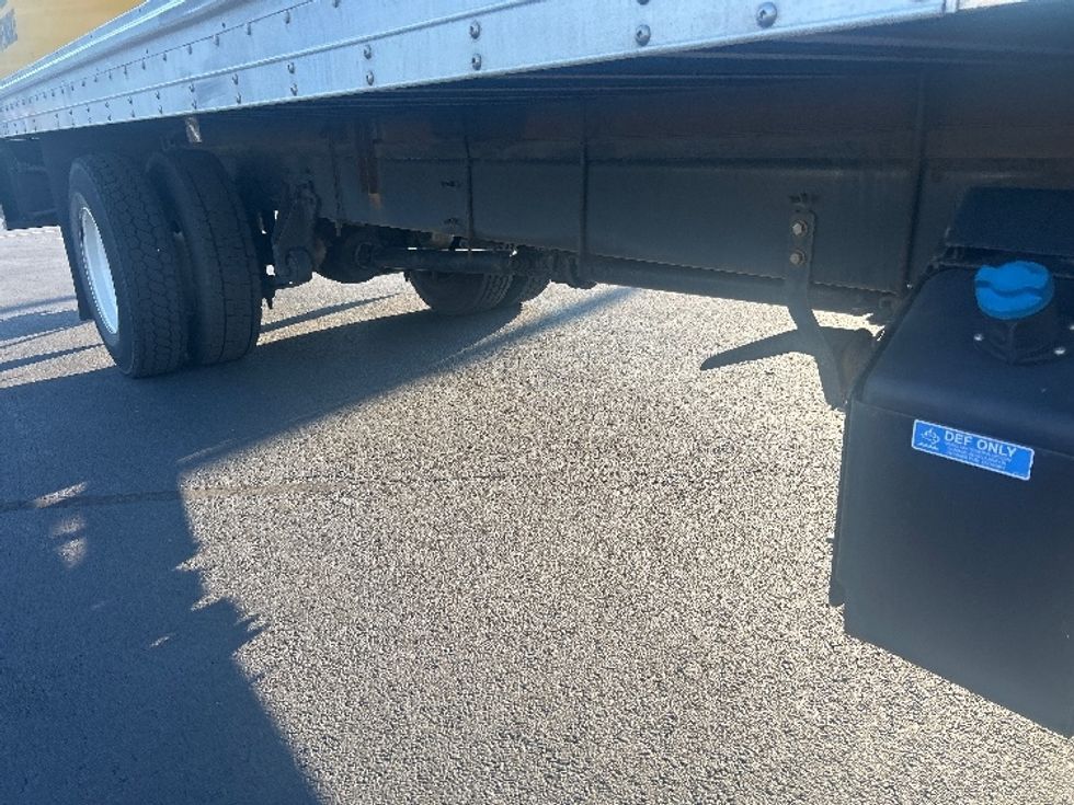Medium Duty Box Truck-Light and Medium Duty Trucks-International-2020-MV607-Duluth-GA-190,366\n\t\tmiles-$ 27,250 - Image 13