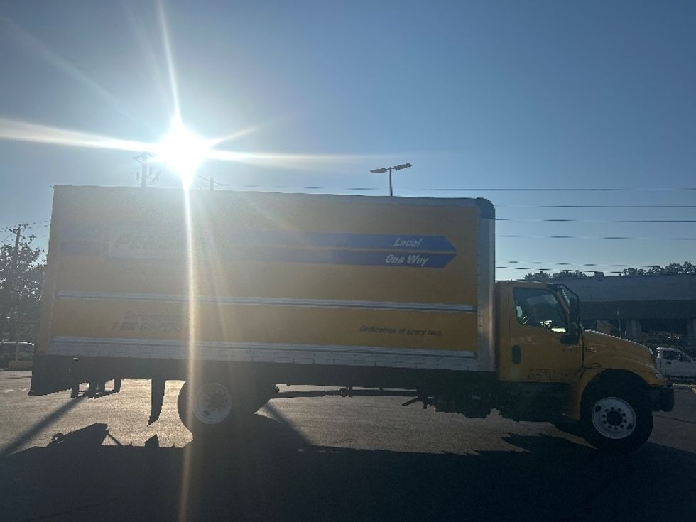 Medium Duty Box Truck-Light and Medium Duty Trucks-International-2020-MV607-Duluth-GA-190,366\n\t\tmiles-$ 27,250 - Image 14