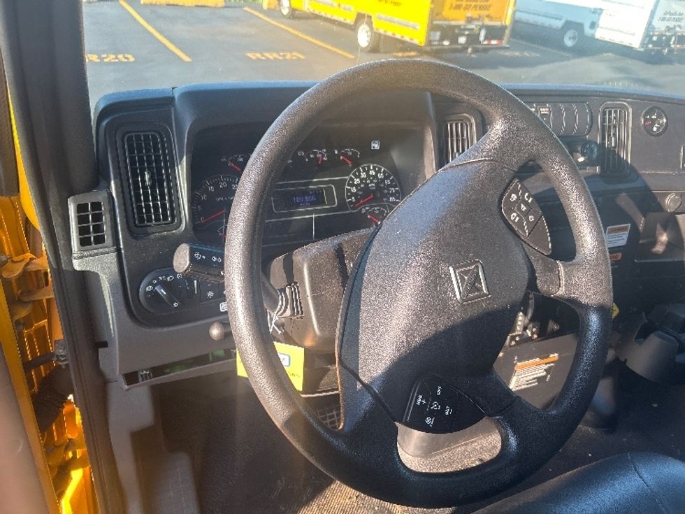 Medium Duty Box Truck-Light and Medium Duty Trucks-International-2020-MV607-Duluth-GA-190,366\n\t\tmiles-$ 27,250 - Image 16