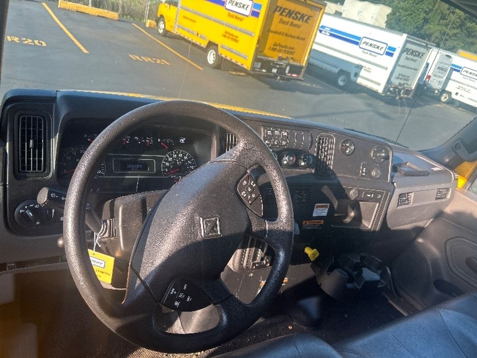 Medium Duty Box Truck-Light and Medium Duty Trucks-International-2020-MV607-Duluth-GA-190,366\n\t\tmiles-$ 27,250 - Image 17