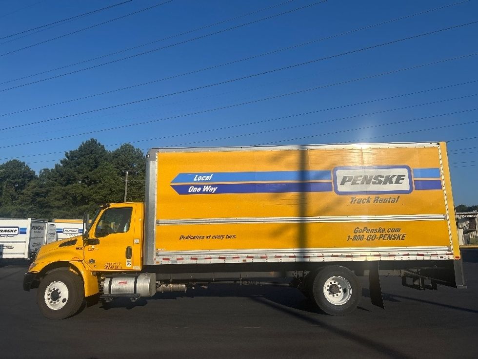 Medium Duty Box Truck-Light and Medium Duty Trucks-International-2020-MV607-Duluth-GA-190,366\n\t\tmiles-$ 27,250 - Image 4