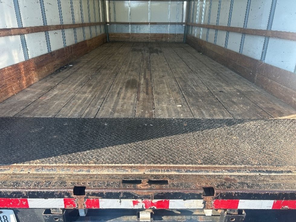 Medium Duty Box Truck-Light and Medium Duty Trucks-International-2020-MV607-Duluth-GA-190,366\n\t\tmiles-$ 27,250 - Image 9