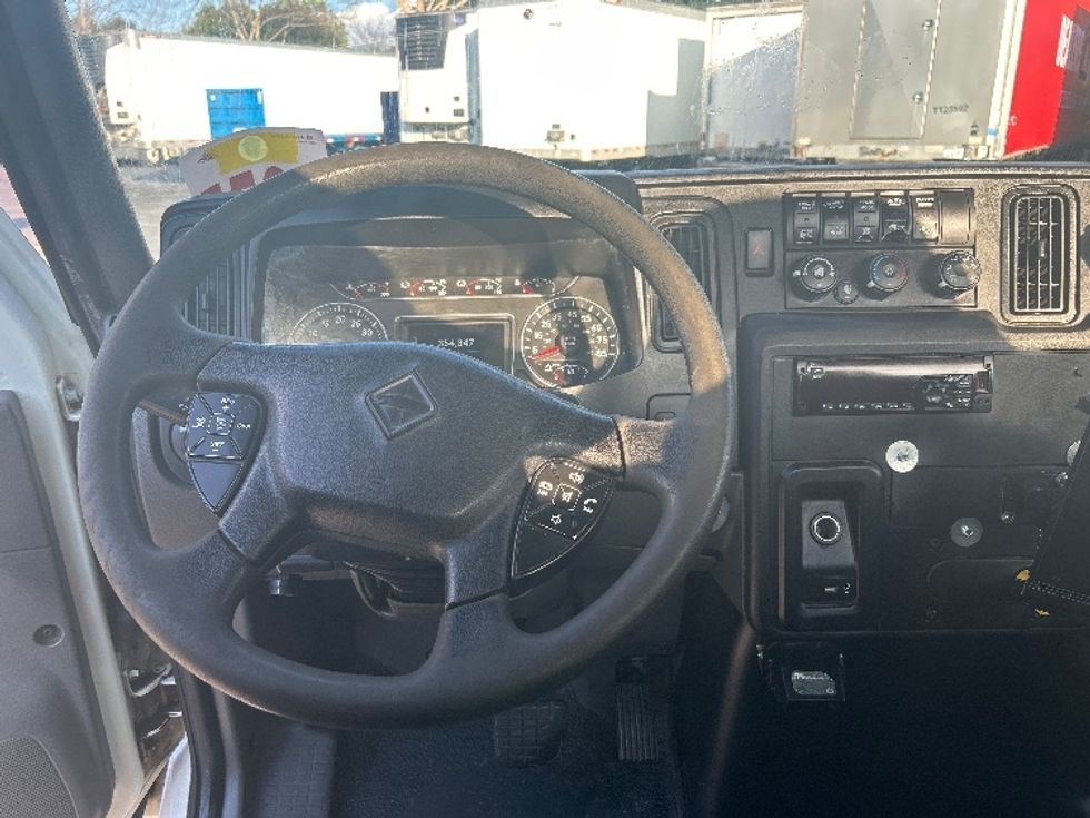 Medium Duty Box Truck-Light and Medium Duty Trucks-International-2020-MV607-Duluth-GA-354,348\n\t\tmiles-$ 21,750 - Image 13