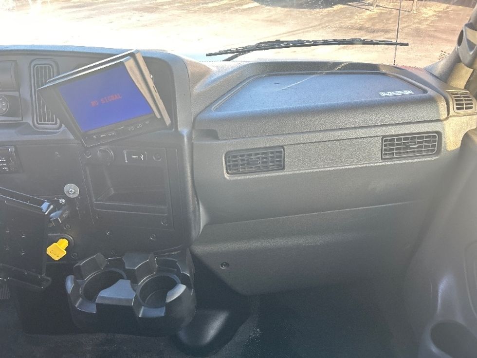 Medium Duty Box Truck-Light and Medium Duty Trucks-International-2020-MV607-Duluth-GA-354,348\n\t\tmiles-$ 21,750 - Image 16