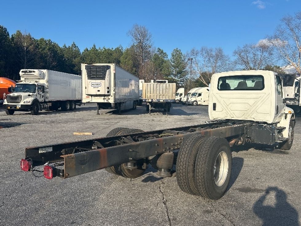 Medium Duty Box Truck-Light and Medium Duty Trucks-International-2020-MV607-Duluth-GA-354,348\n\t\tmiles-$ 21,750 - Image 8