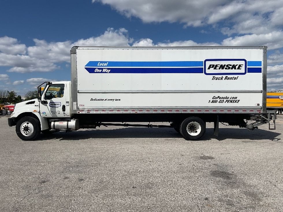 Medium Duty Box Truck-Light and Medium Duty Trucks-International-2020-MV607-Earth City-MO-171,134\n\t\tmiles-$ 52,000 - Image 4