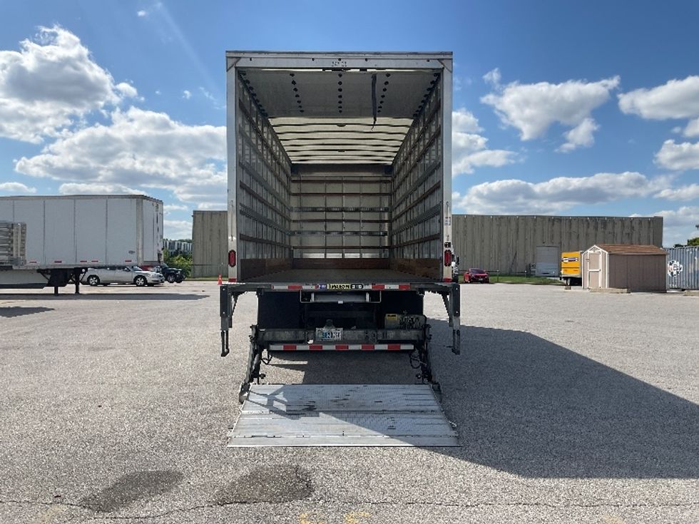 Medium Duty Box Truck-Light and Medium Duty Trucks-International-2020-MV607-Earth City-MO-171,134\n\t\tmiles-$ 52,000 - Image 9