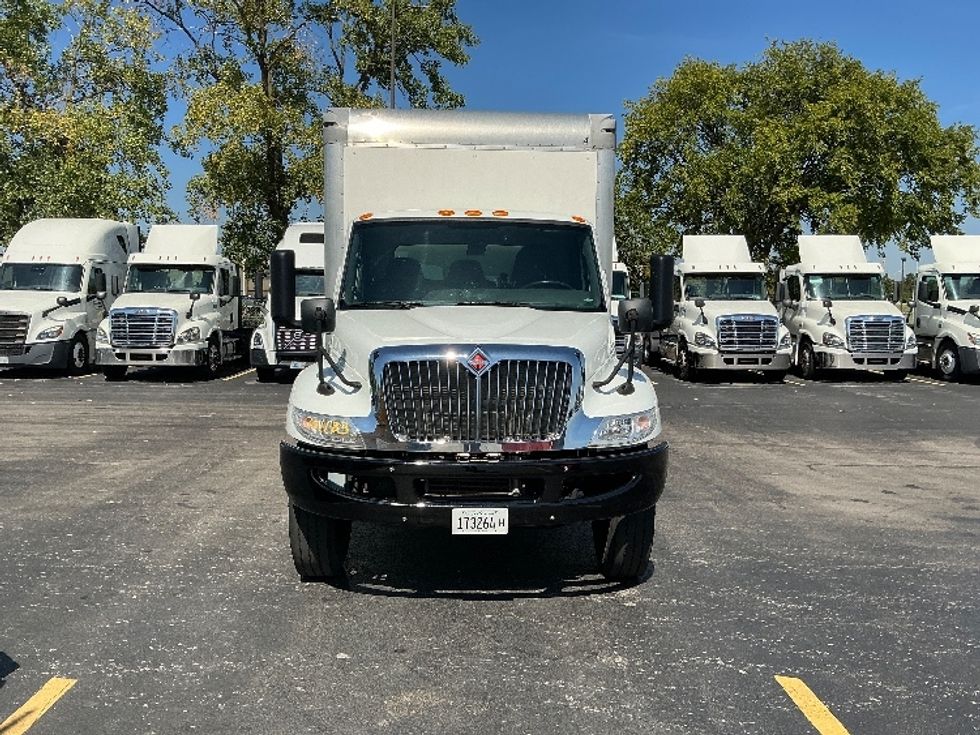 Medium Duty Box Truck-Light and Medium Duty Trucks-International-2020-MV607-East Chicago-IN-111,322\n\t\tmiles-$ 56,750 - Image 2