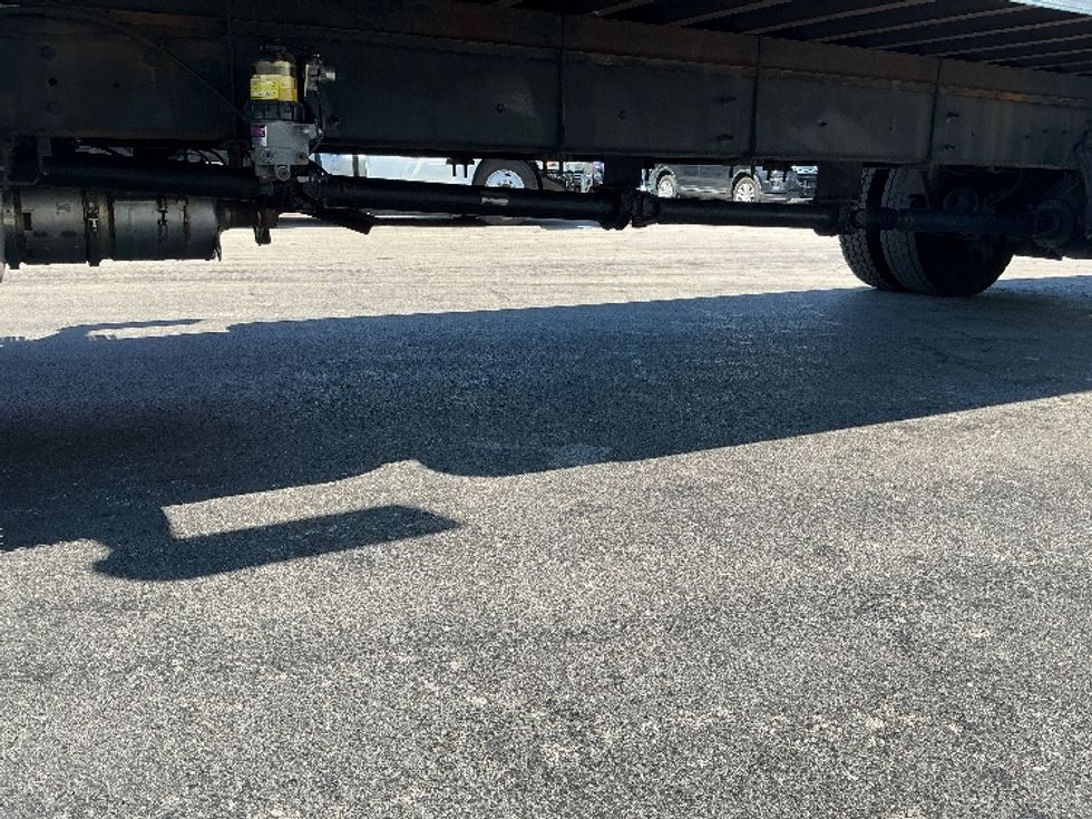Medium Duty Box Truck-Light and Medium Duty Trucks-International-2020-MV607-East Chicago-IN-122,890\n\t\tmiles-$ 46,500 - Image 5