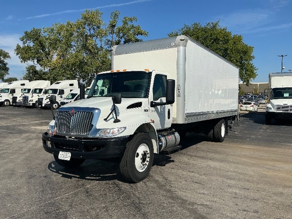 Medium Duty Box Truck-Light and Medium Duty Trucks-International-2020-MV607-East Chicago-IN-159,951\n\t\tmiles-$ 48,750 - Image 3