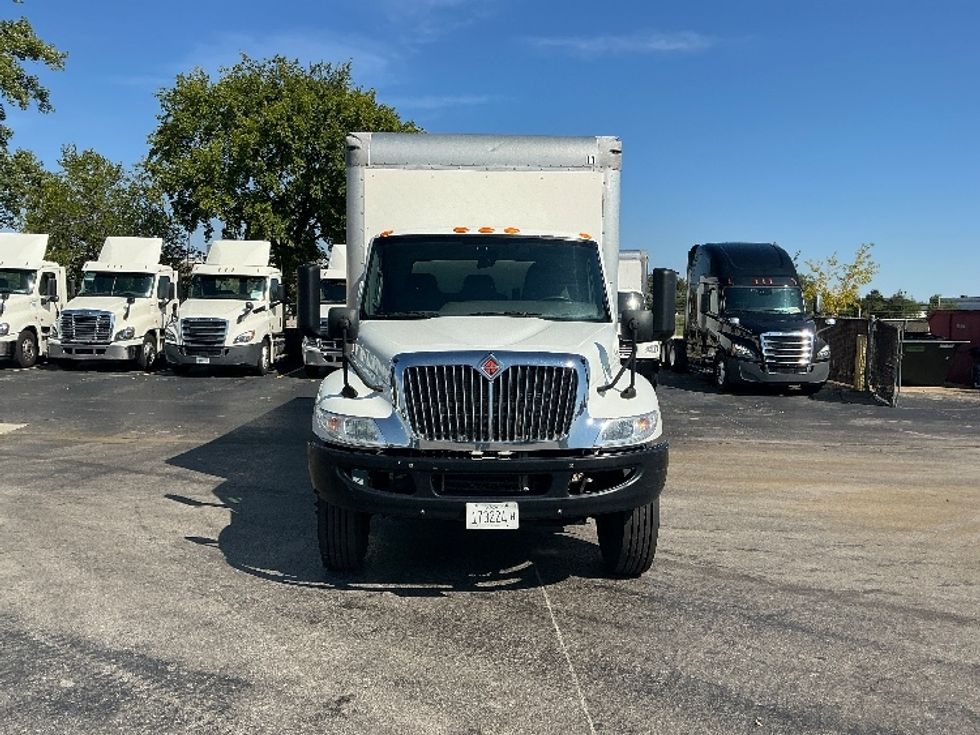 Medium Duty Box Truck-Light and Medium Duty Trucks-International-2020-MV607-East Chicago-IN-159,951\n\t\tmiles-$ 48,750 - Image 2