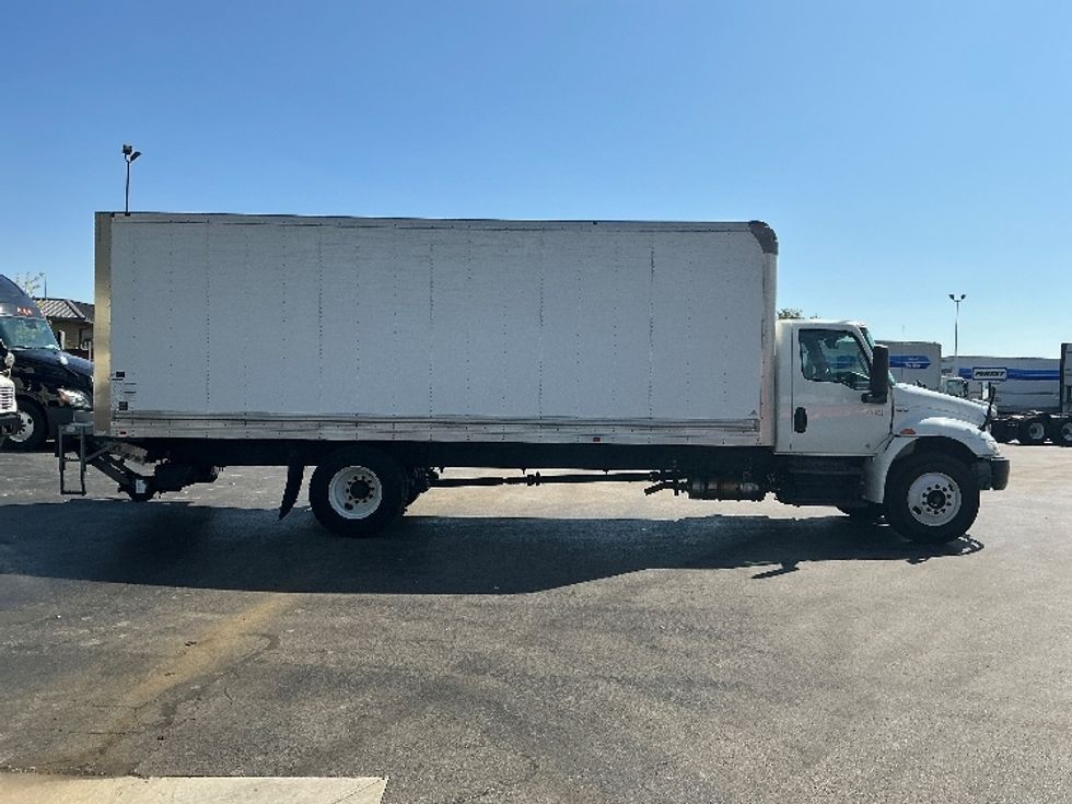 Medium Duty Box Truck-Light and Medium Duty Trucks-International-2020-MV607-East Chicago-IN-159,951\n\t\tmiles-$ 48,750 - Image 15
