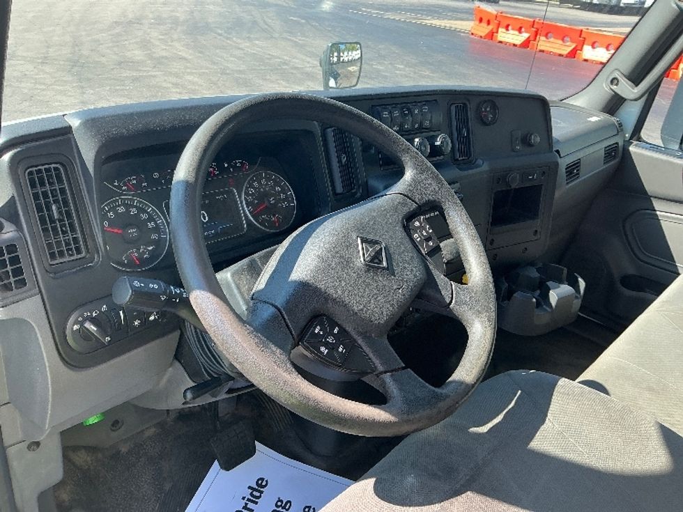 Medium Duty Box Truck-Light and Medium Duty Trucks-International-2020-MV607-East Chicago-IN-159,951\n\t\tmiles-$ 48,750 - Image 17