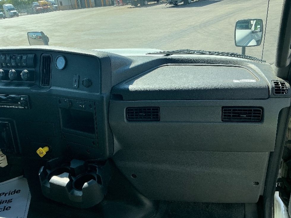 Medium Duty Box Truck-Light and Medium Duty Trucks-International-2020-MV607-East Chicago-IN-159,951\n\t\tmiles-$ 48,750 - Image 21