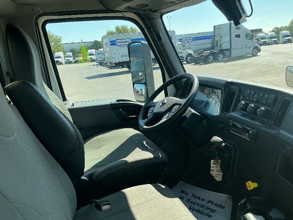 Medium Duty Box Truck-Light and Medium Duty Trucks-International-2020-MV607-East Chicago-IN-159,951\n\t\tmiles-$ 48,750 - Image 22