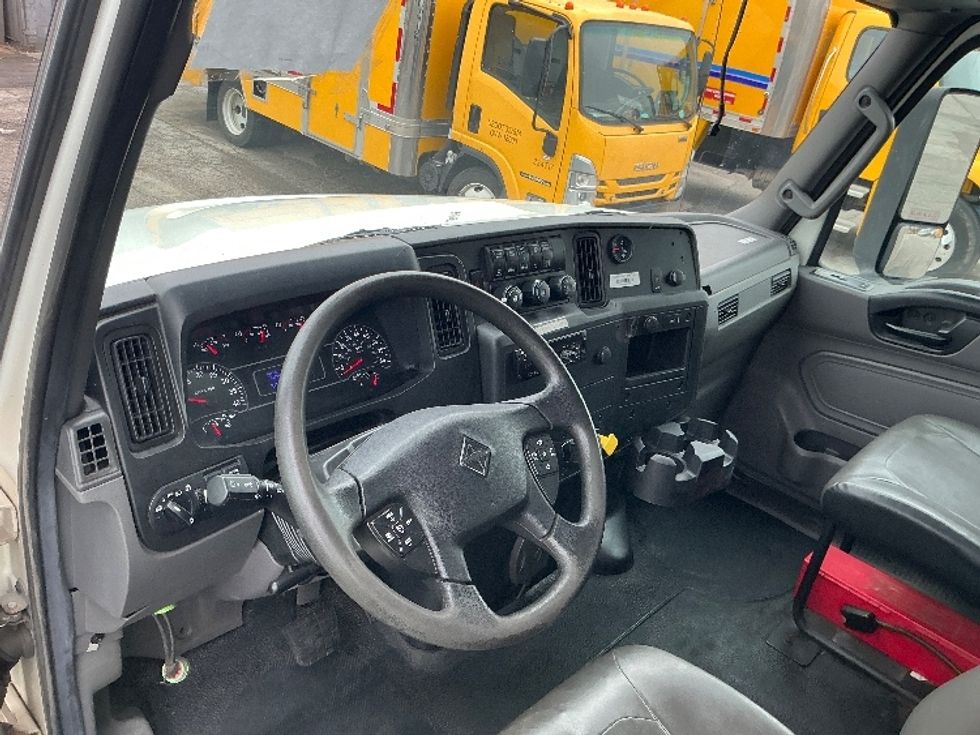 Medium Duty Box Truck-Light and Medium Duty Trucks-International-2020-MV607-East Chicago-IN-178,988\n\t\tmiles-$ 51,000 - Image 17
