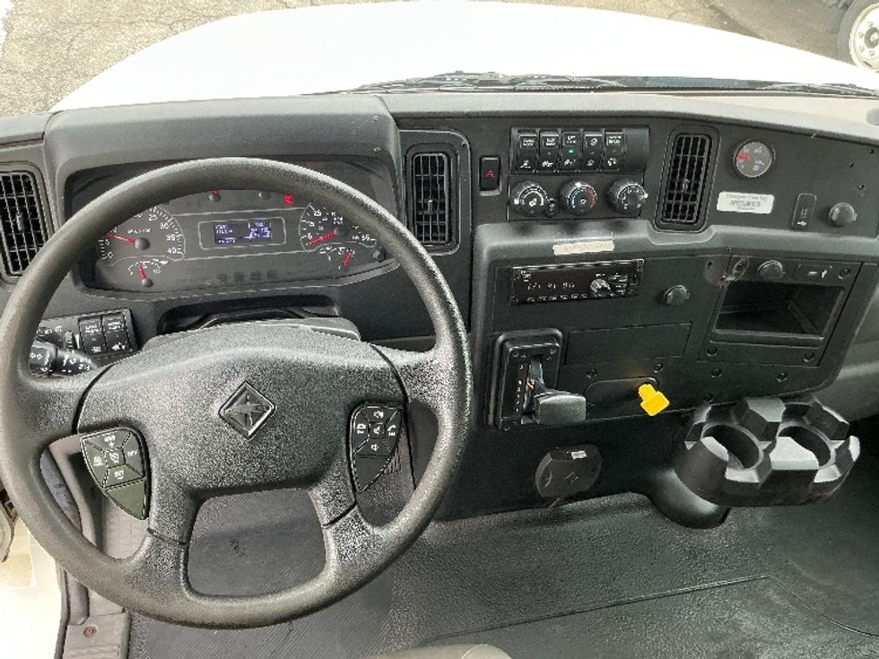 Medium Duty Box Truck-Light and Medium Duty Trucks-International-2020-MV607-East Chicago-IN-178,988\n\t\tmiles-$ 51,000 - Image 18