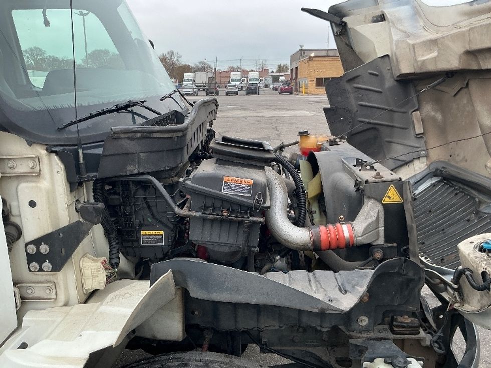 Medium Duty Box Truck-Light and Medium Duty Trucks-International-2020-MV607-East Chicago-IN-178,988\n\t\tmiles-$ 51,000 - Image 23