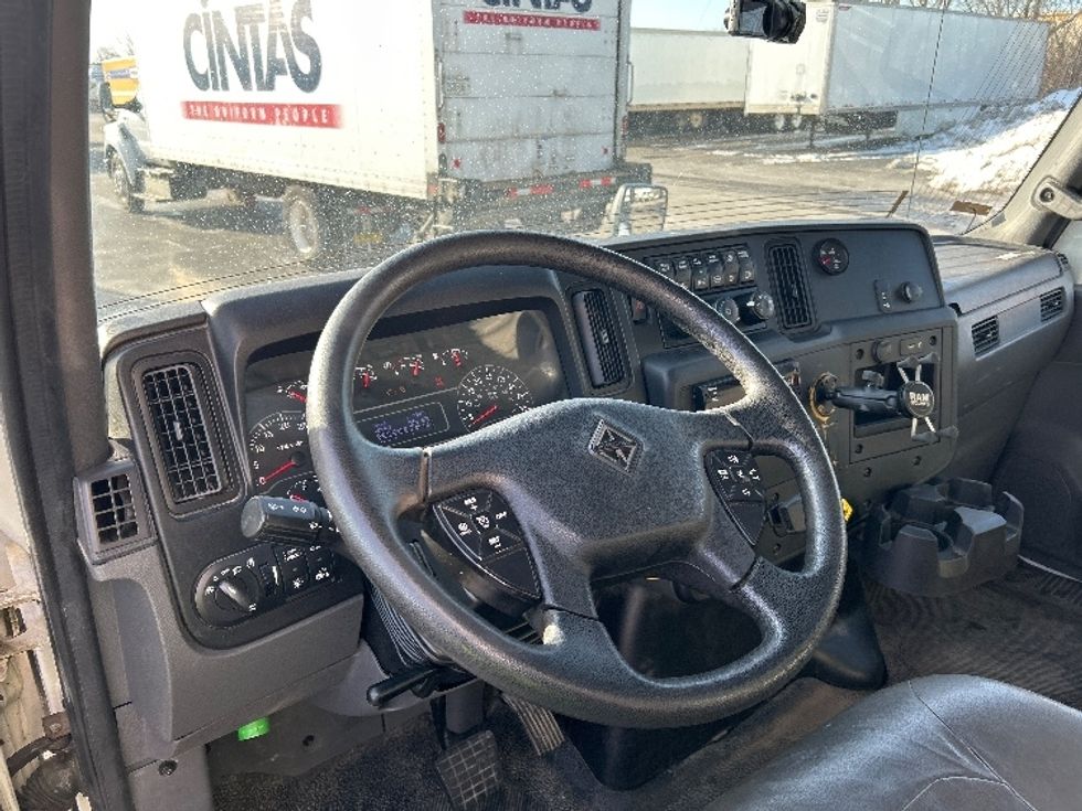 Medium Duty Box Truck-Light and Medium Duty Trucks-International-2020-MV607-East Chicago-IN-230,124\n\t\tmiles-$ 34,500 - Image 17